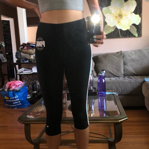 Victoria’s Secret Pink Cropped Leggings/Yoga Pants - Picture 4 of 5